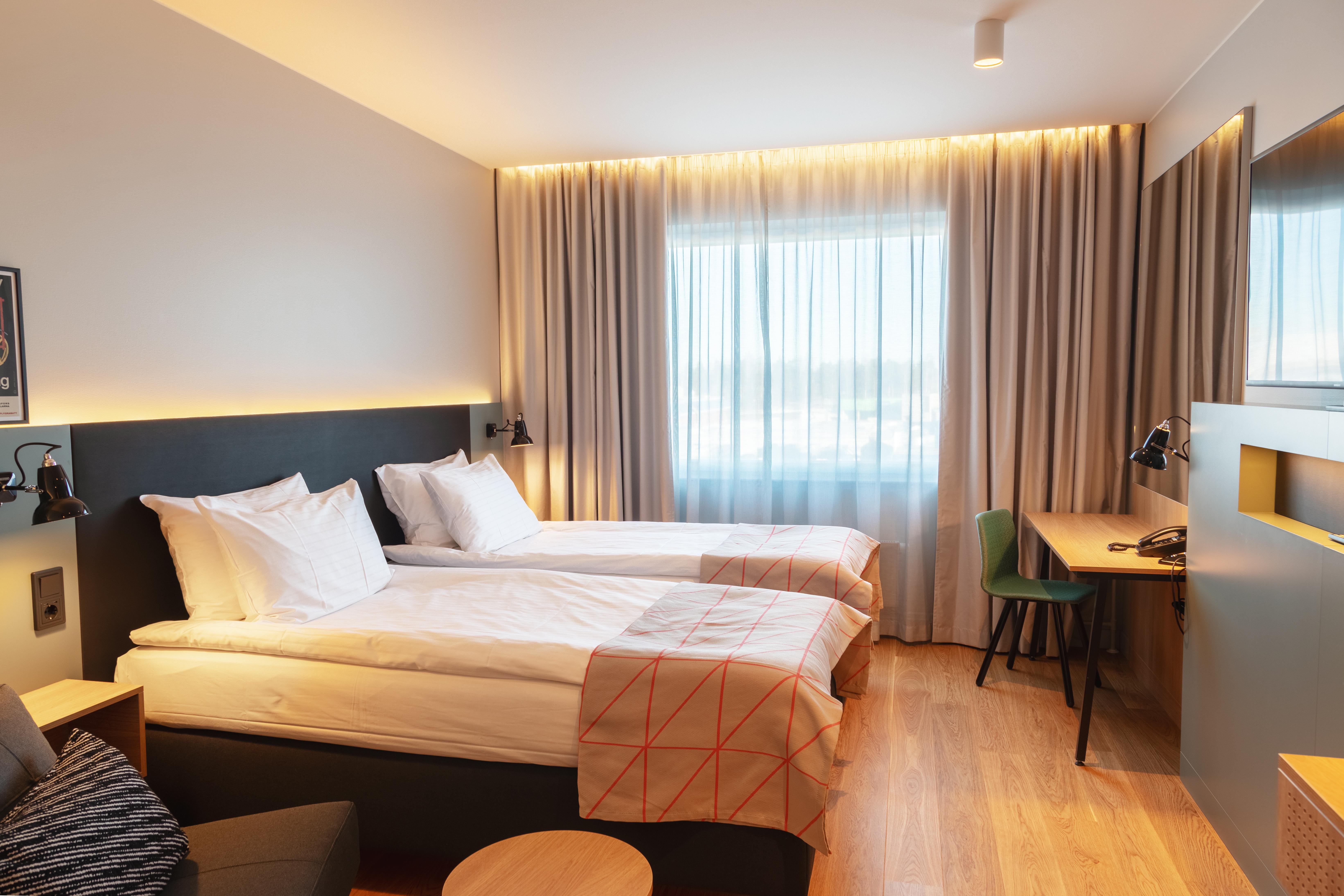 - Expo By Ihg 4*