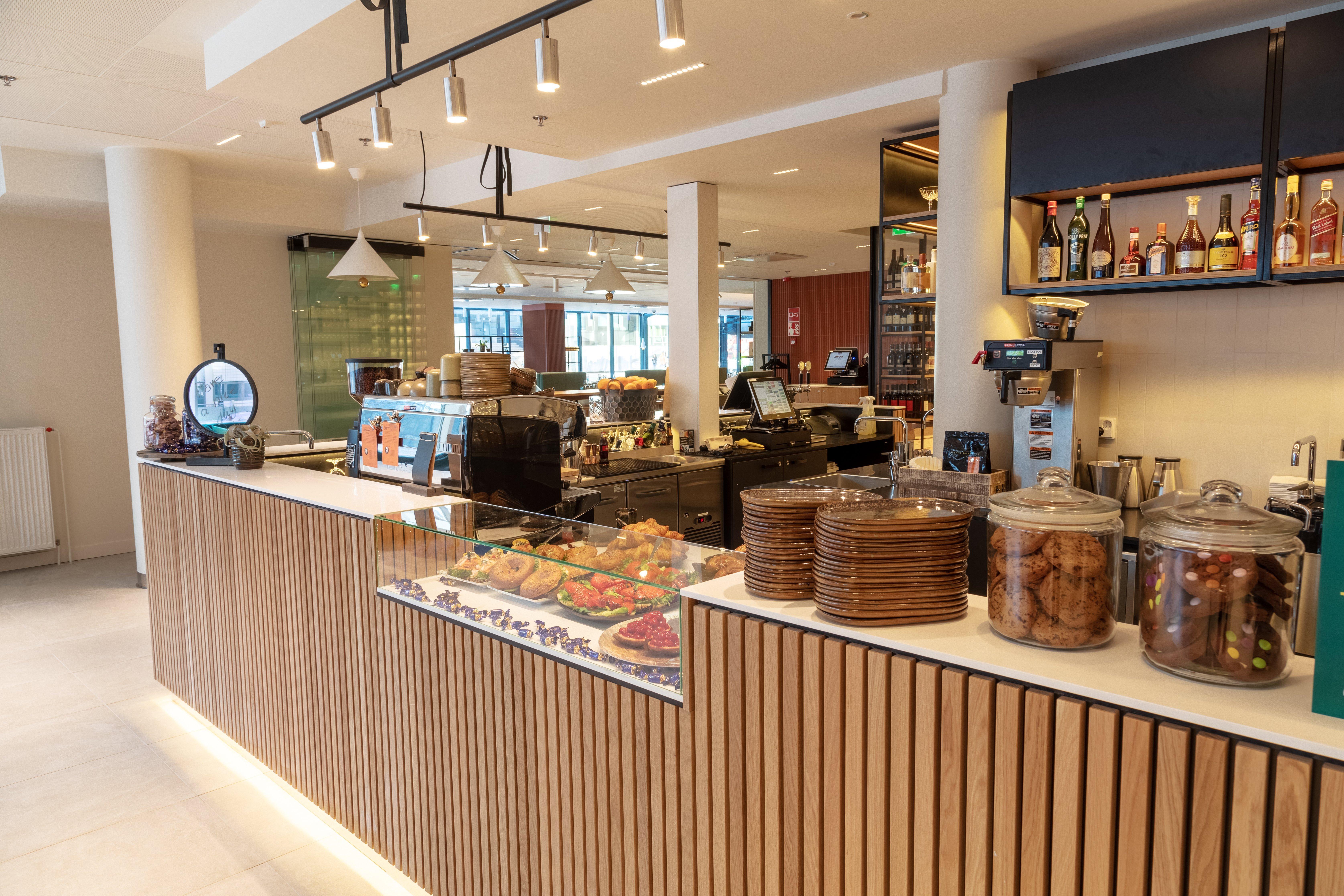 - Expo By Ihg Hotel Helsinki